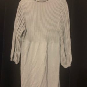 Light weight sweater